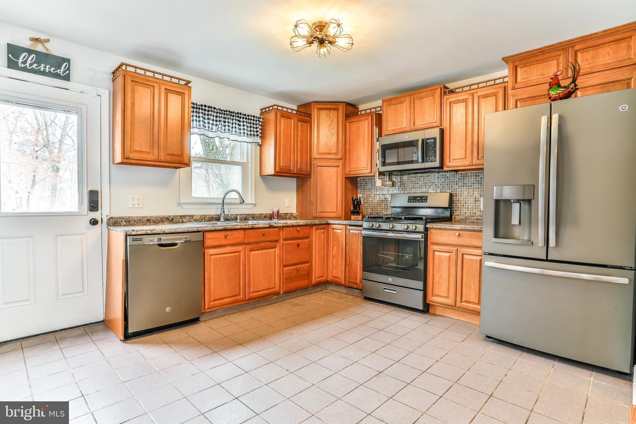 1050 Whitehall Road Williamstown, NJ 08094 - Photo 6 of 35 Gallery Image 6
