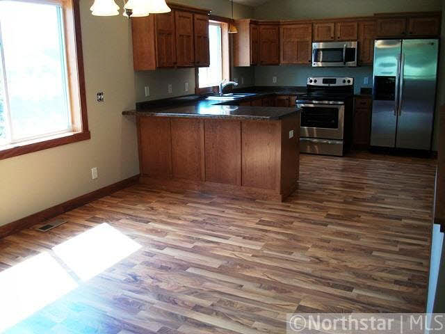 186 West Cemetery Road River Falls, WI 54022 - Photo 3 of 10 Gallery Image 3