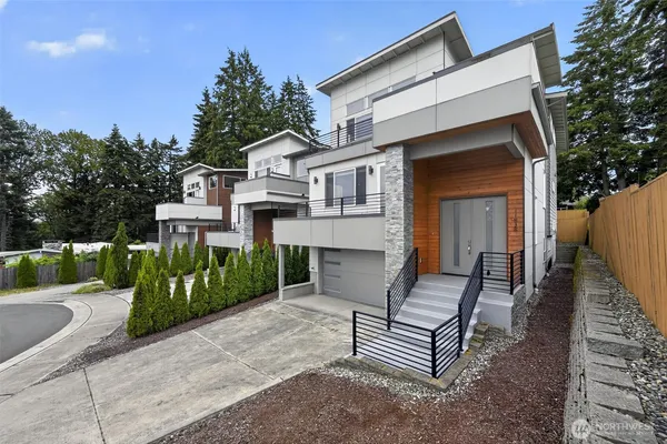 $1,099,000 | 11838 79th Avenue South, Seattle, WA 98178