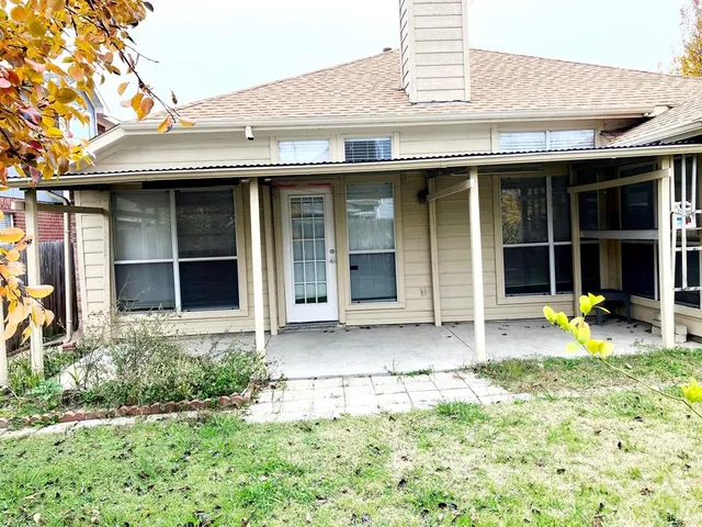 $2,100 | 6006 Team Court, Arlington, TX 76018