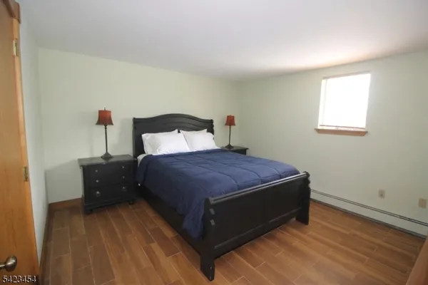 $999,000 | 3 Hillbrook Lane, Milford, NJ 08848