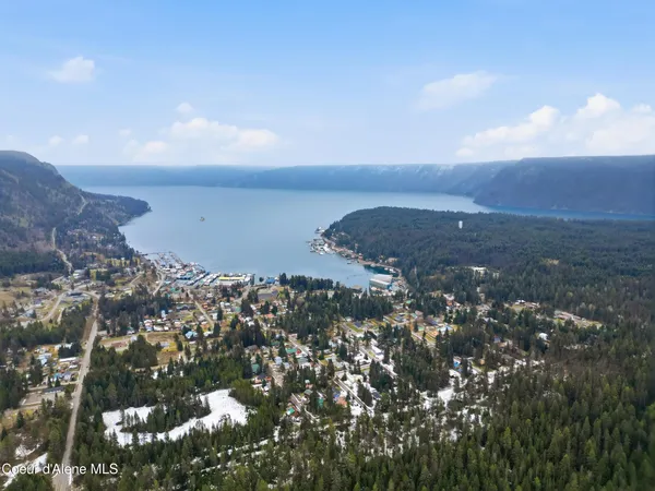 $465,000 | 16020 East 5th Street, Bayview, ID 83803