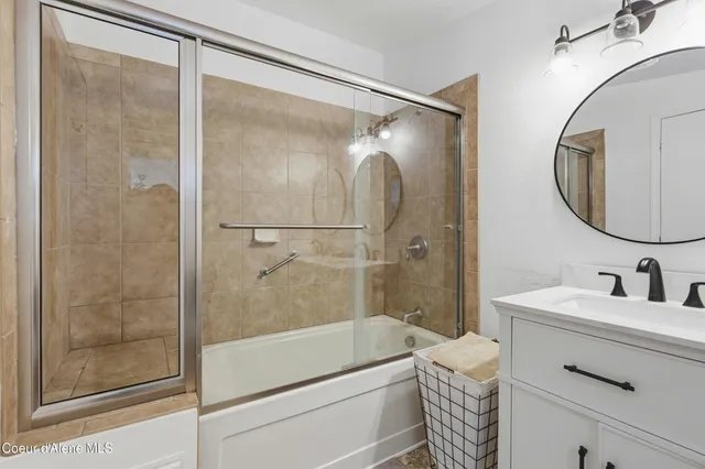 $465,000 | 16020 East 5th Street, Bayview, ID 83803