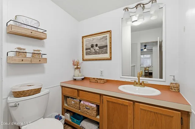 $465,000 | 16020 East 5th Street, Bayview, ID 83803