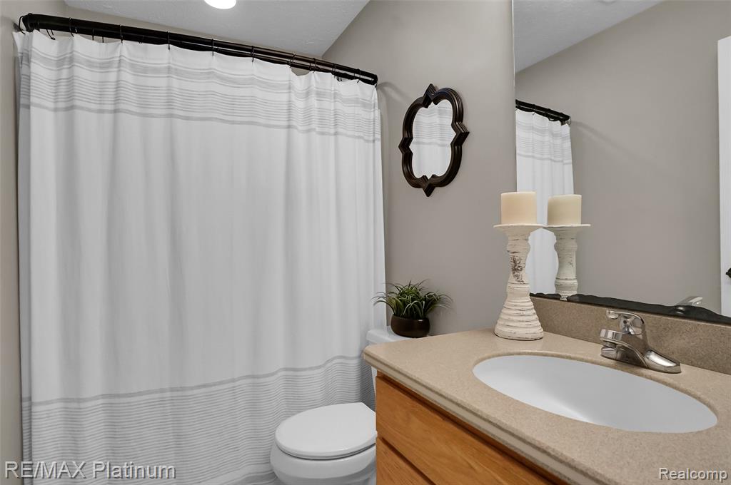 8039 Boulder Ridge Court Brighton, MI 48116 - Photo 34 of 45