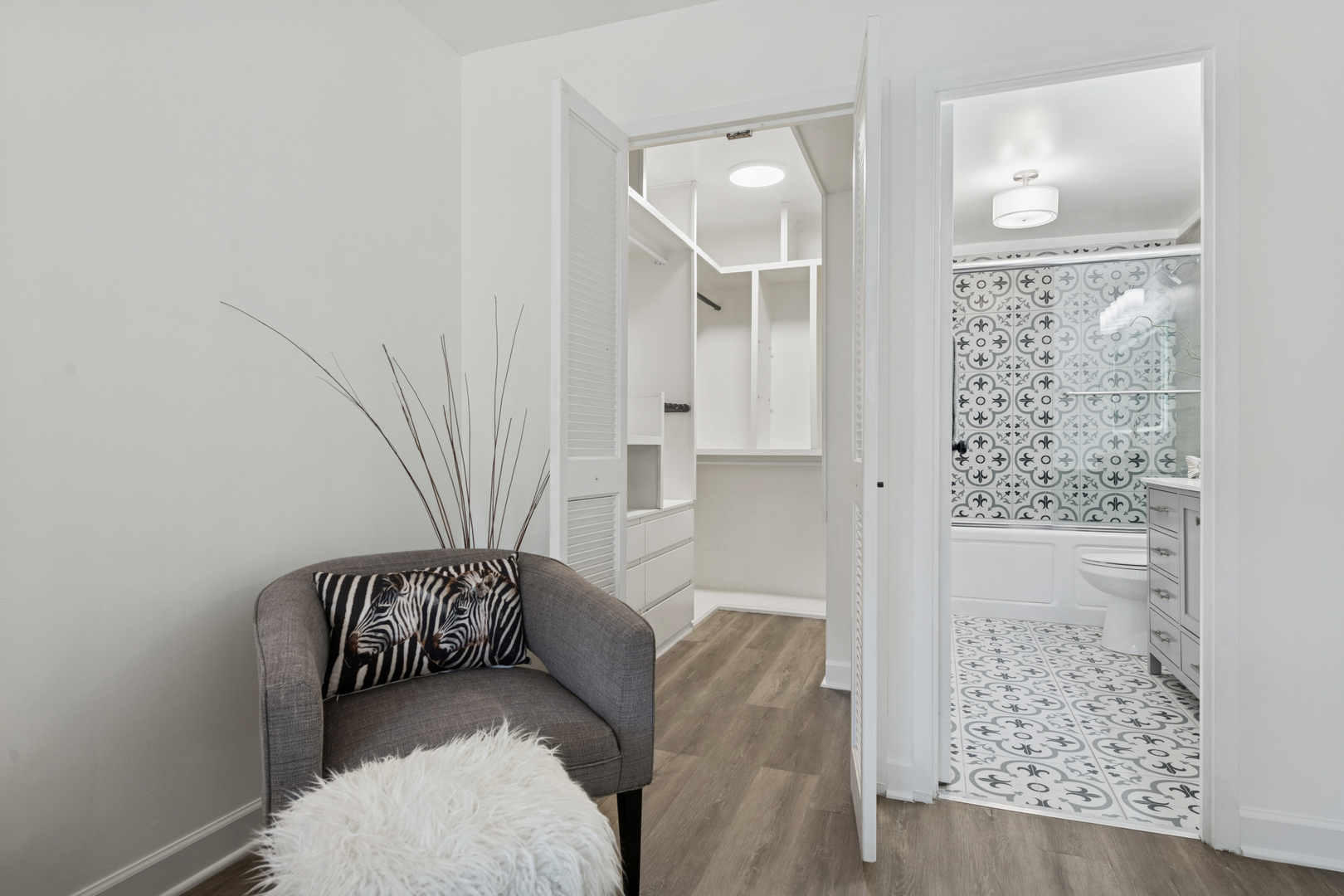 6033 North Sheridan Road, Unit 36G Chicago, IL 60660 - Photo 17 of 22