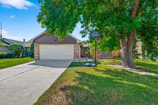 $214,000 | 8522 Grand Knolls Drive, Houston, TX 77083