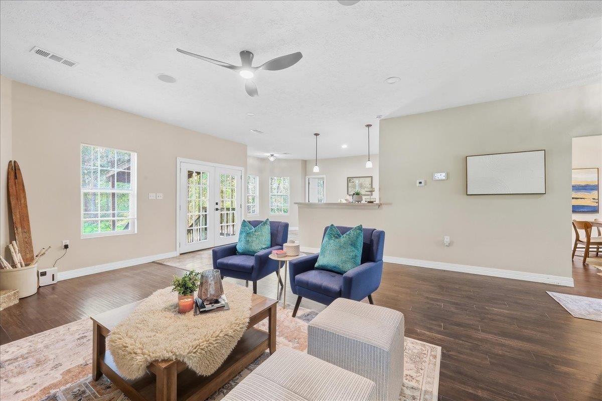 8739 Turtle Road Orange, TX 77632 - Photo 7 of 29 Gallery Image 7