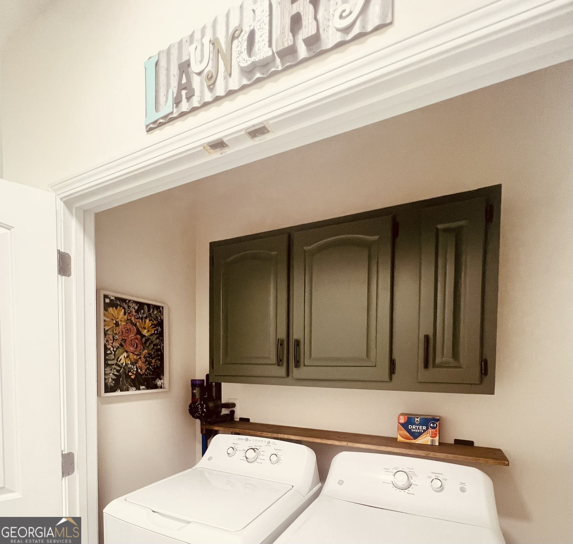 78 Willowrun Drive Rome, GA 30165 - Photo 28 of 35 a bathroom with a sink a toilet and mirror
