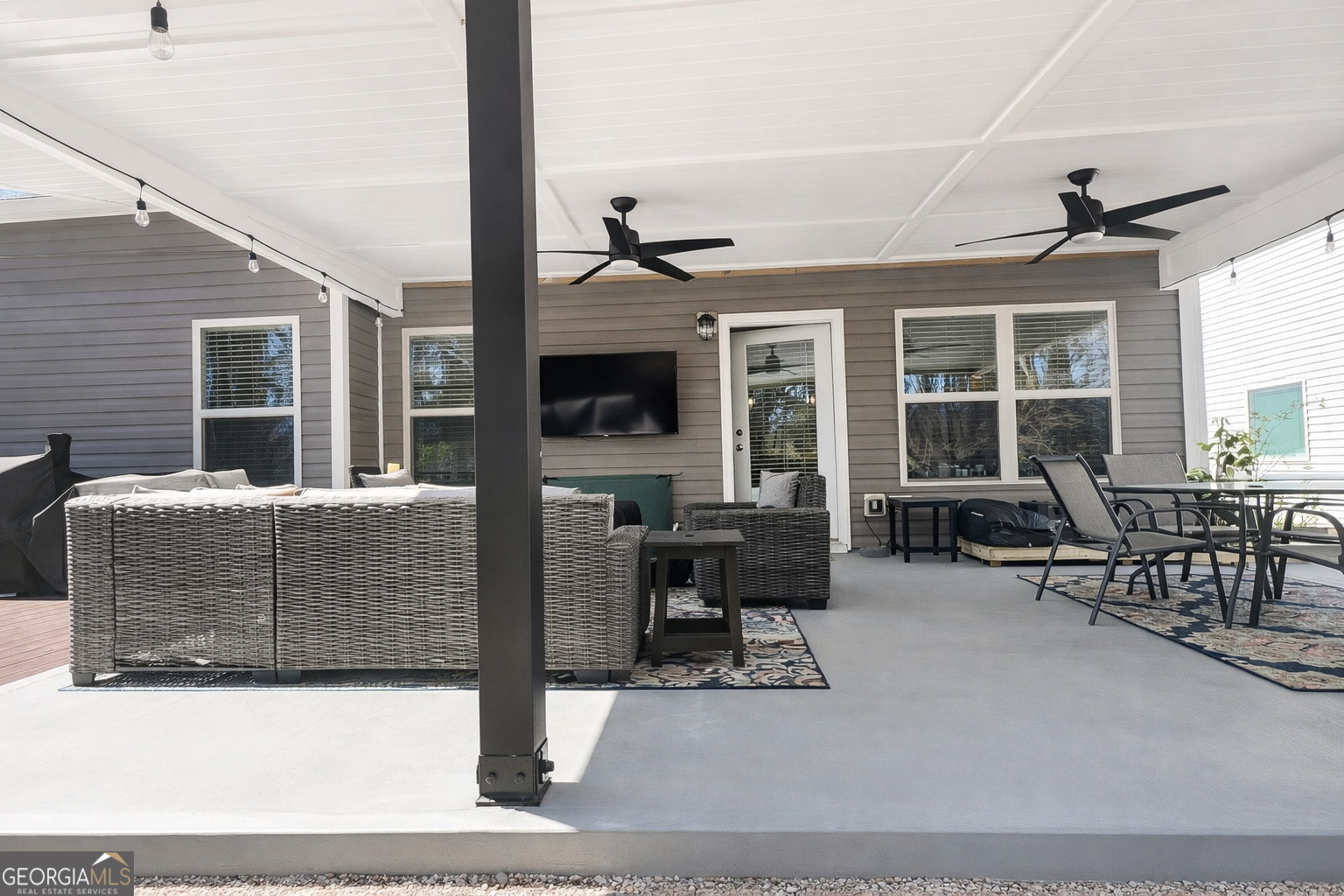78 Willowrun Drive Rome, GA 30165 - Photo 33 of 35 a view of living room filled with furniture