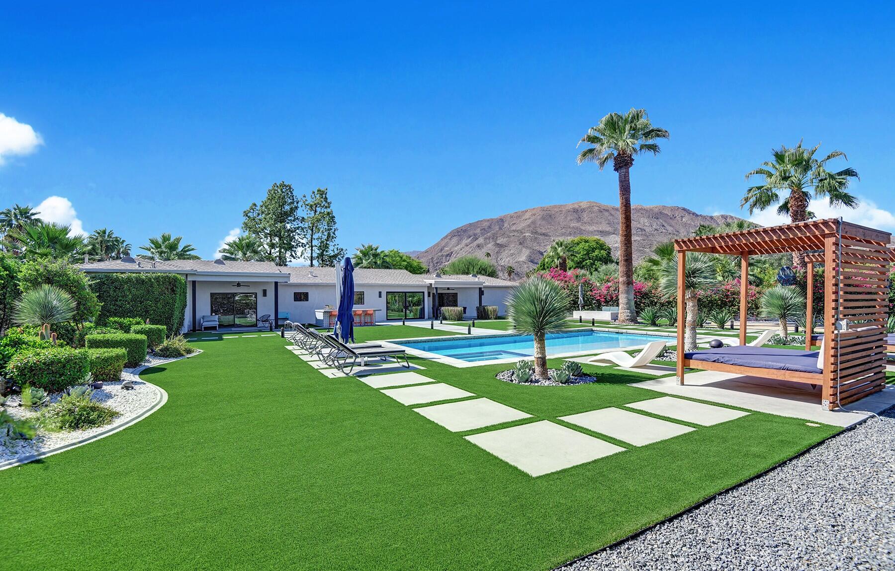 72374 Rancho Road Rancho Mirage, CA 92270 - Photo 32 of 41 BACK OF HOME