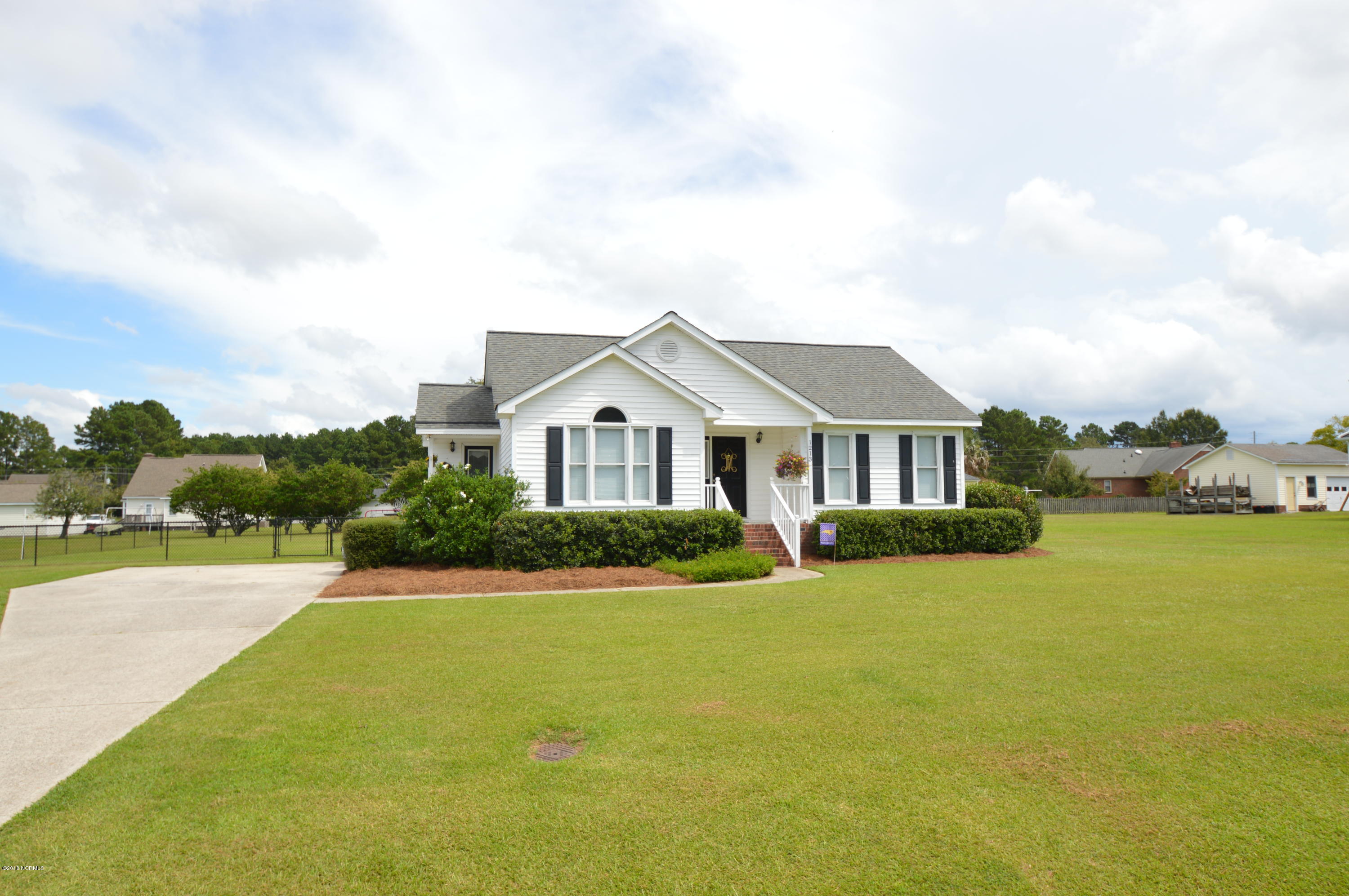 1213 White Hall Road Winterville, NC 28590 - Photo 2 of 26 2