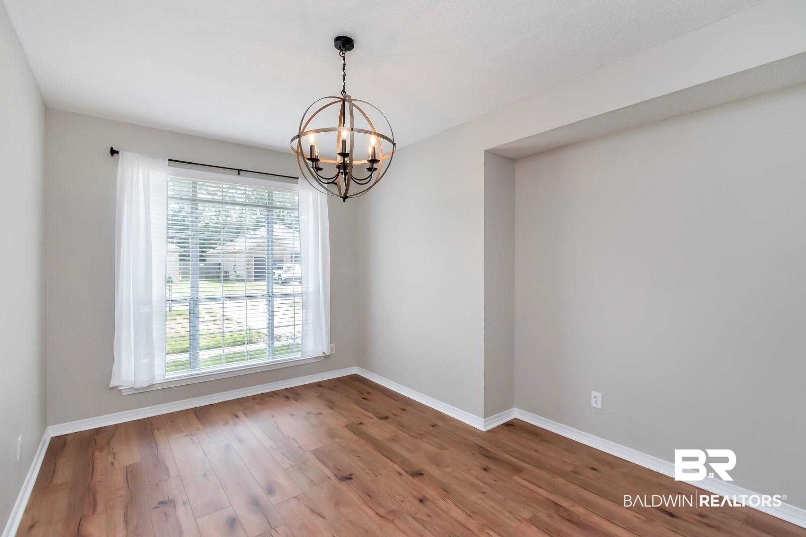 958 Henckley Avenue Mobile, AL 36609 - Photo 9 of 37