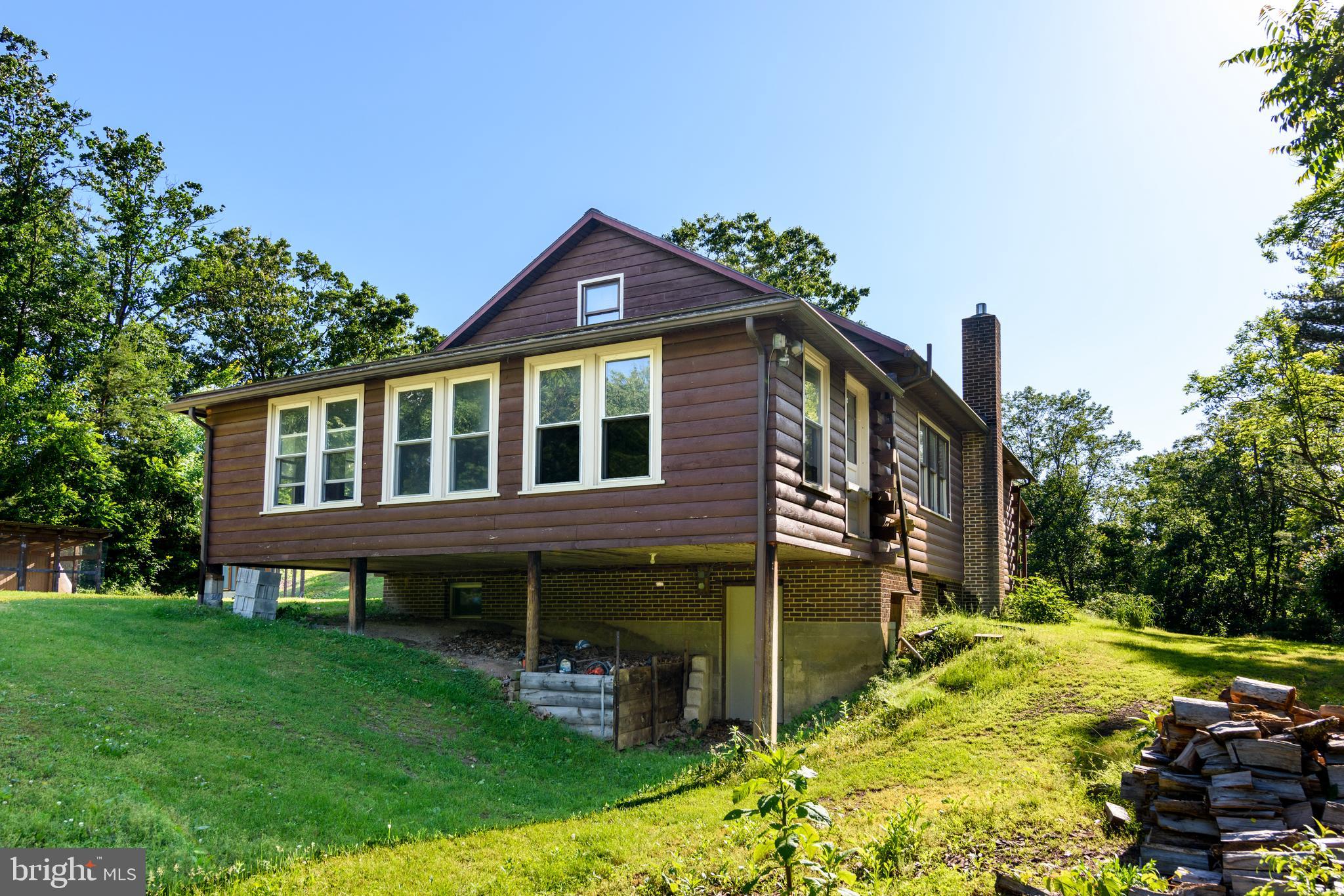 201 Center Road Newport, PA 17074 - Photo 6 of 30 Gallery Image 6