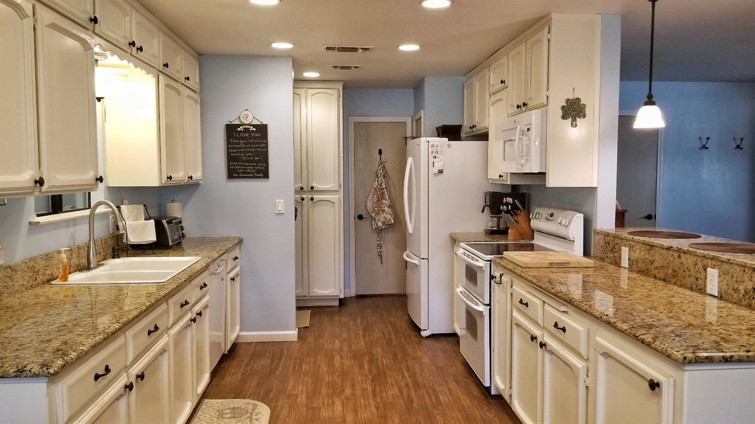 37554 East Kings Canyon Road Dunlap, CA 93621 - Photo 14 of 61 Gallery Image 14