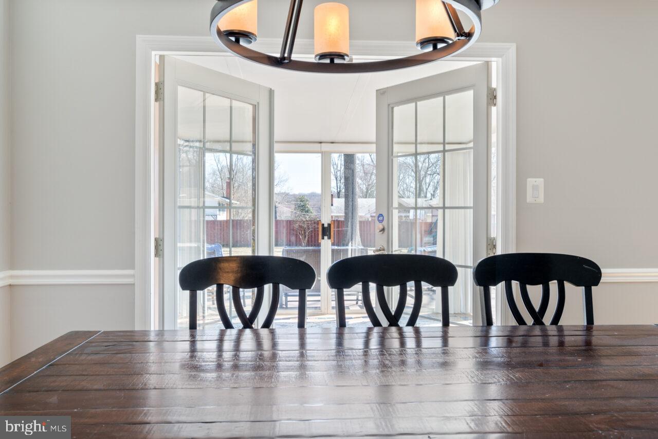 2405 Cedar Lane Vienna, VA 22180 - Photo 42 of 56