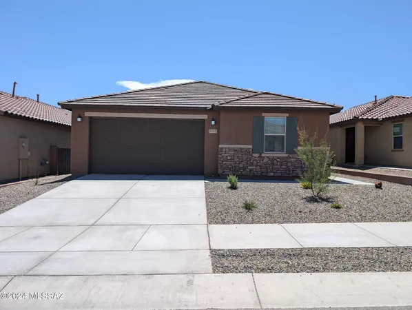 $2,699 | 2195 West Desert Topaz Way, Tucson, AZ 85742