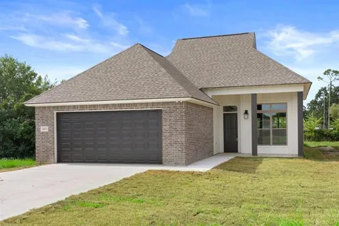 $339,500 | 2625 Laura Lane, Lake Charles, LA 70605