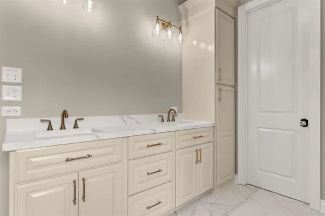 $339,500 | 2625 Laura Lane, Lake Charles, LA 70605