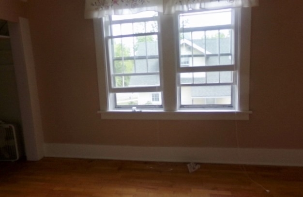 105 Rockingham Avenue Alma, MI 48801 - Photo 12 of 27 1837021-11.JPG