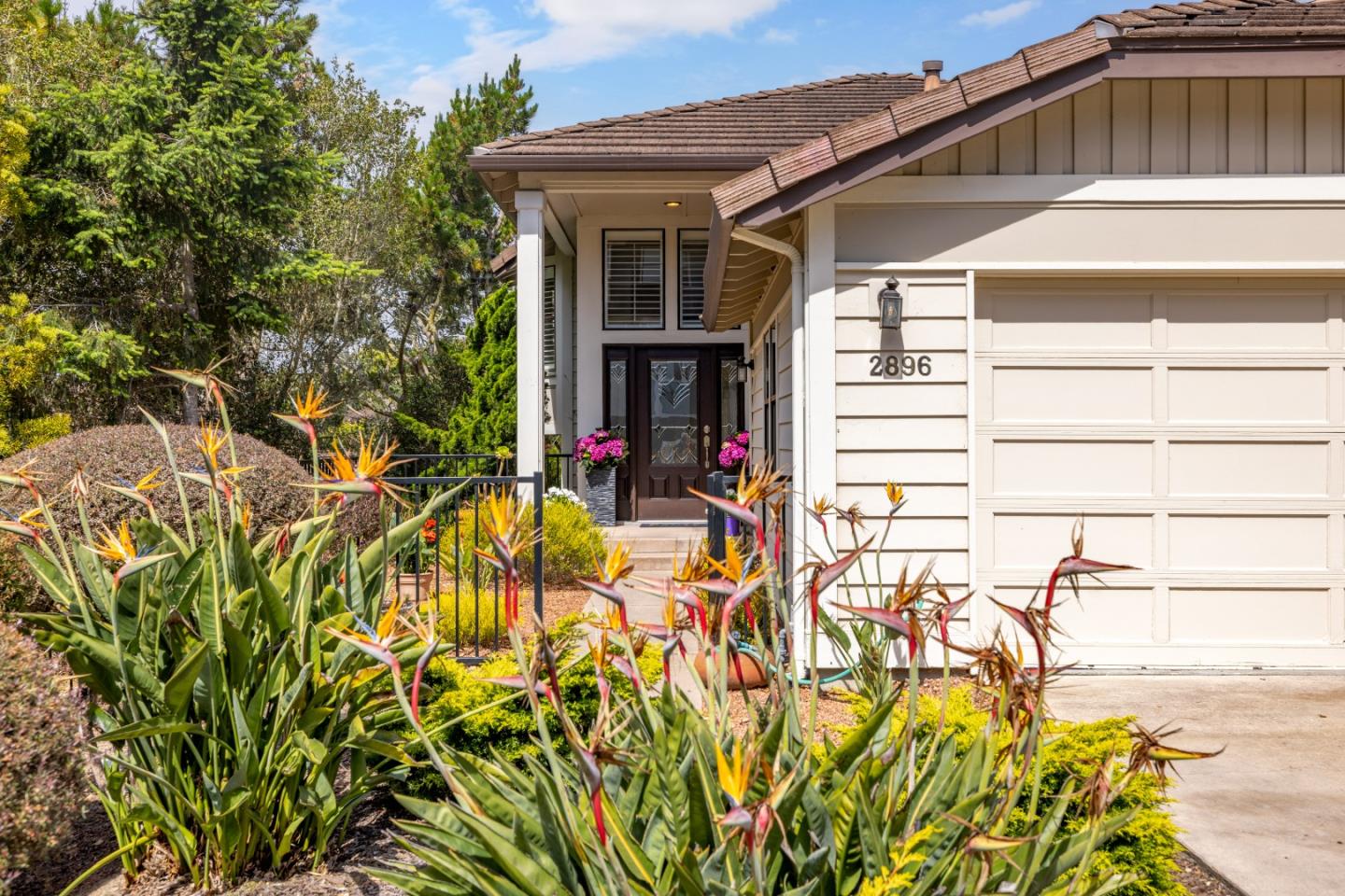 2896 Ransford Avenue Pacific Grove, CA 93950 - Photo 26 of 28 a view of entryway with a front door