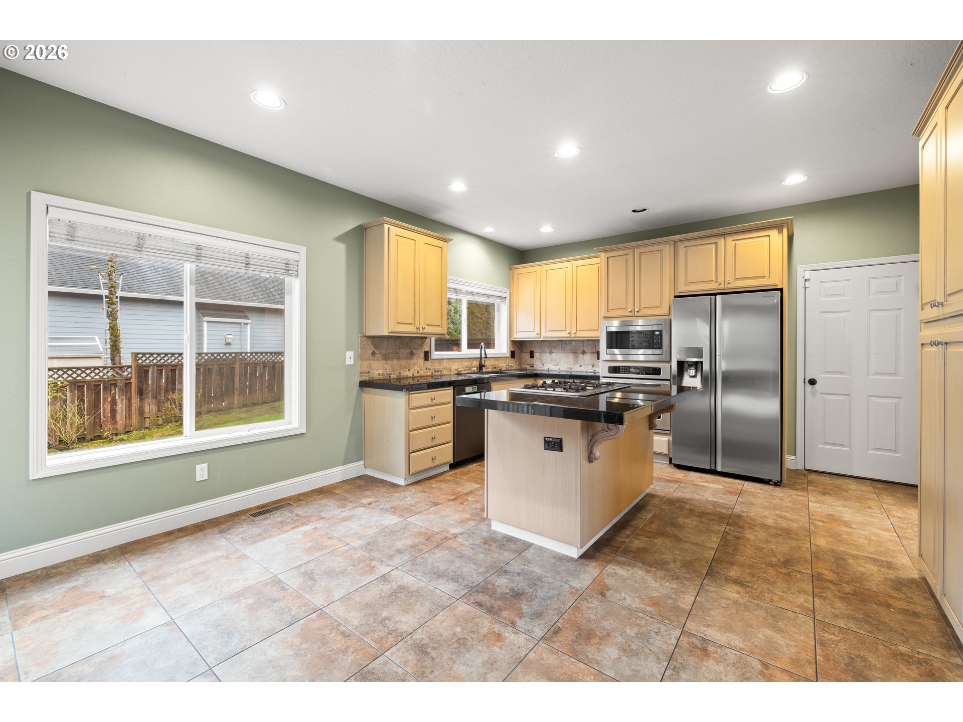 16707 Southeast Baldry Street Portland, OR 97236 - Photo 17 of 46