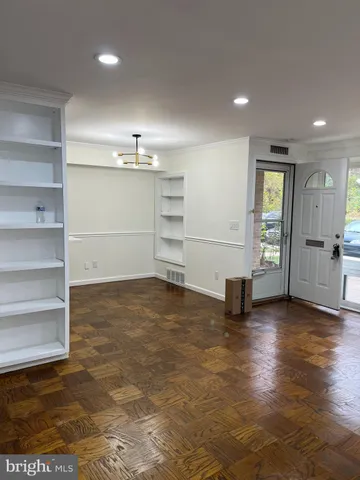 $1,850 | 7572 Spring Lake Drive, Unit 7572A, Bethesda, MD 20817