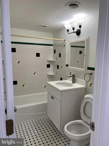 $1,850 | 7572 Spring Lake Drive, Unit 7572A, Bethesda, MD 20817