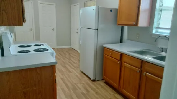 $950 | 50 Sunset Ridge Drive, Coldspring, TX 77331