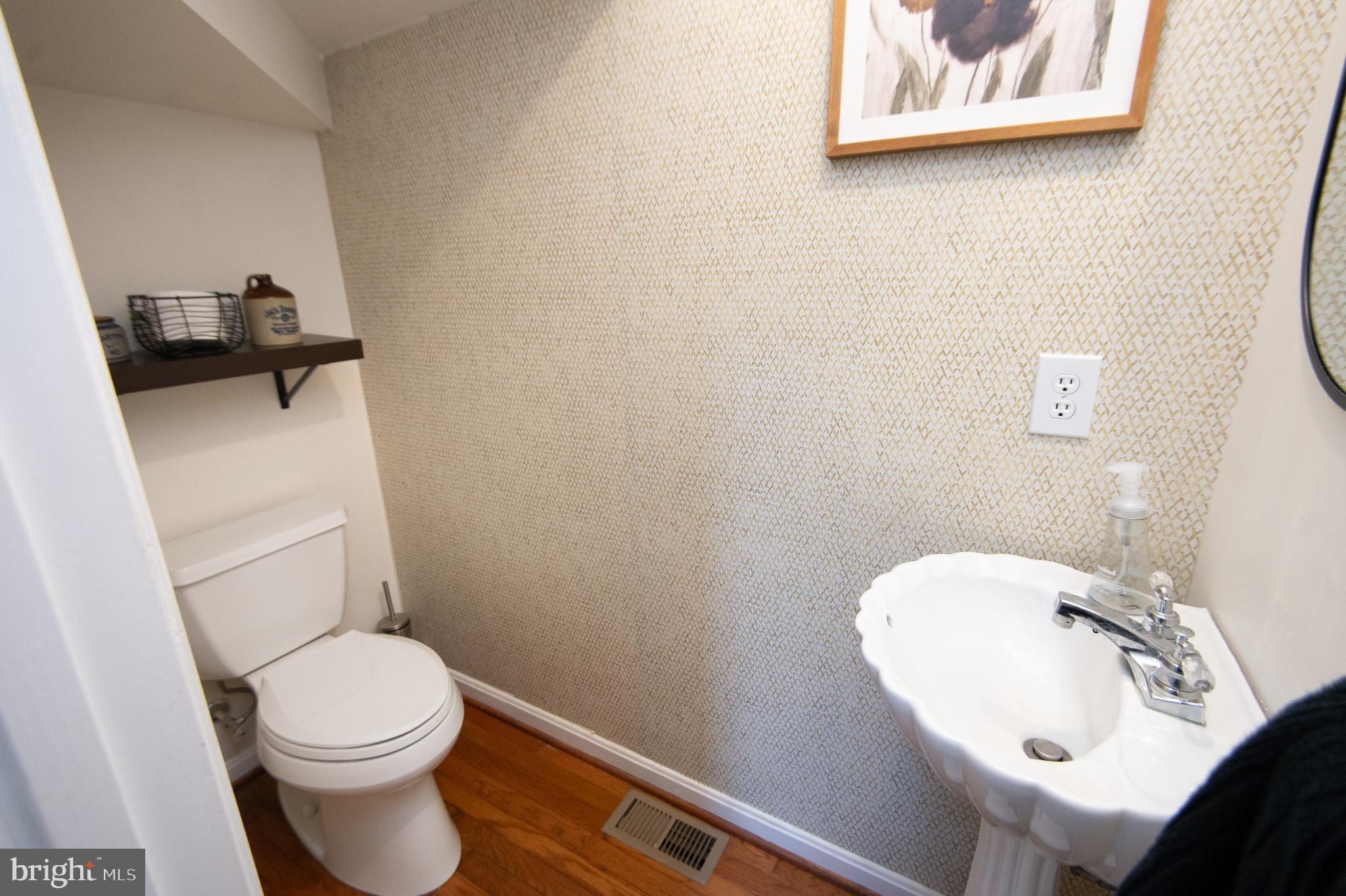 3844 Wrights Wharf Road Hurlock, MD 21643 - Photo 17 of 41 half bath