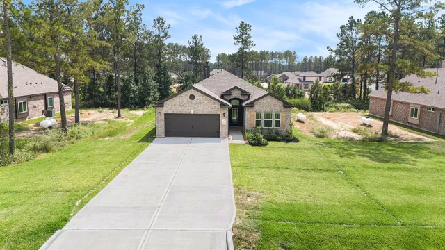 $419,990 | 13348 Wichita Fall Trl Road, Conroe, TX 77303