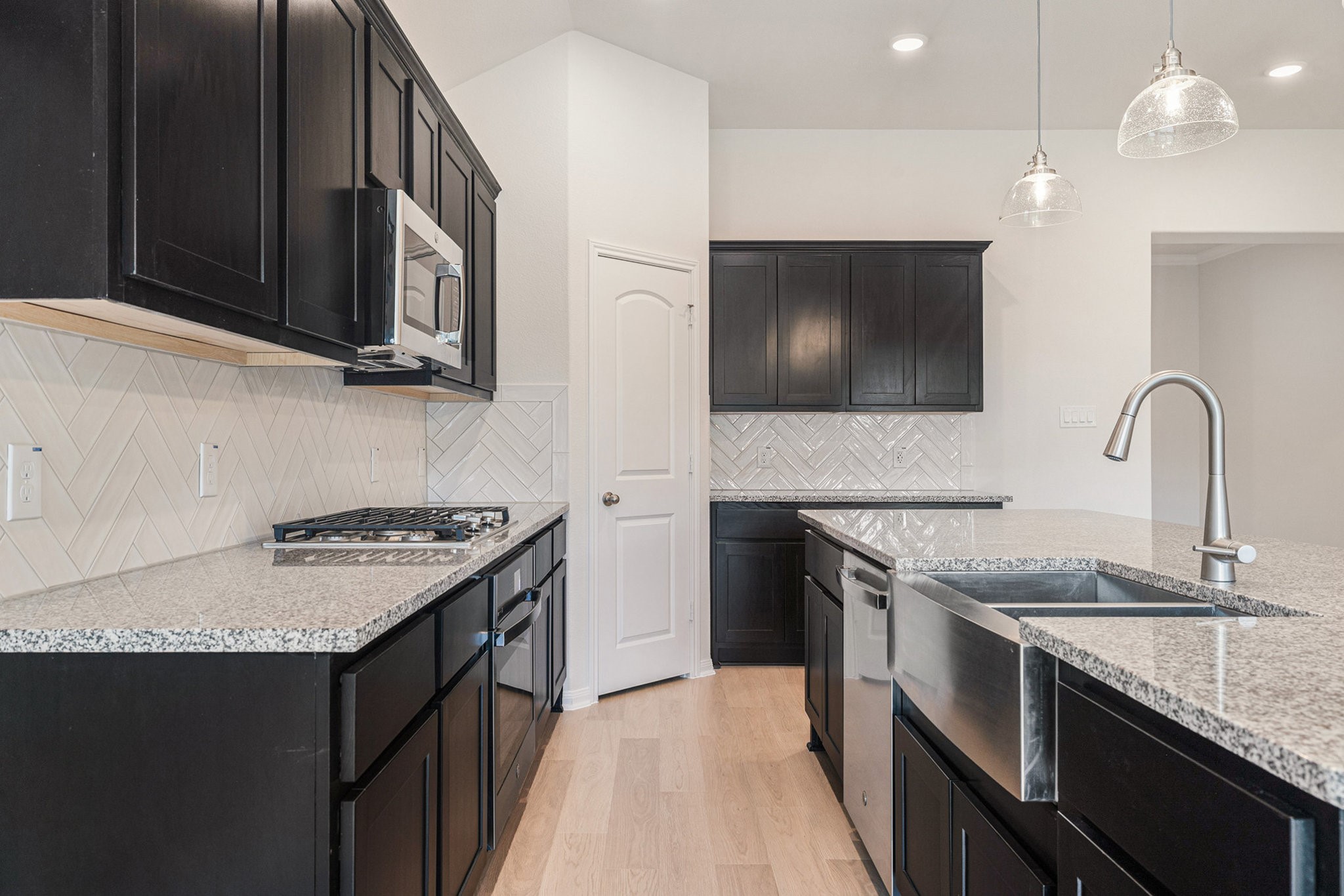 13348 Wichita Fall Trl Road Conroe, TX 77303 - Photo 17 of 39