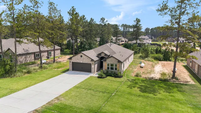 $419,990 | 13348 Wichita Fall Trl Road, Conroe, TX 77303