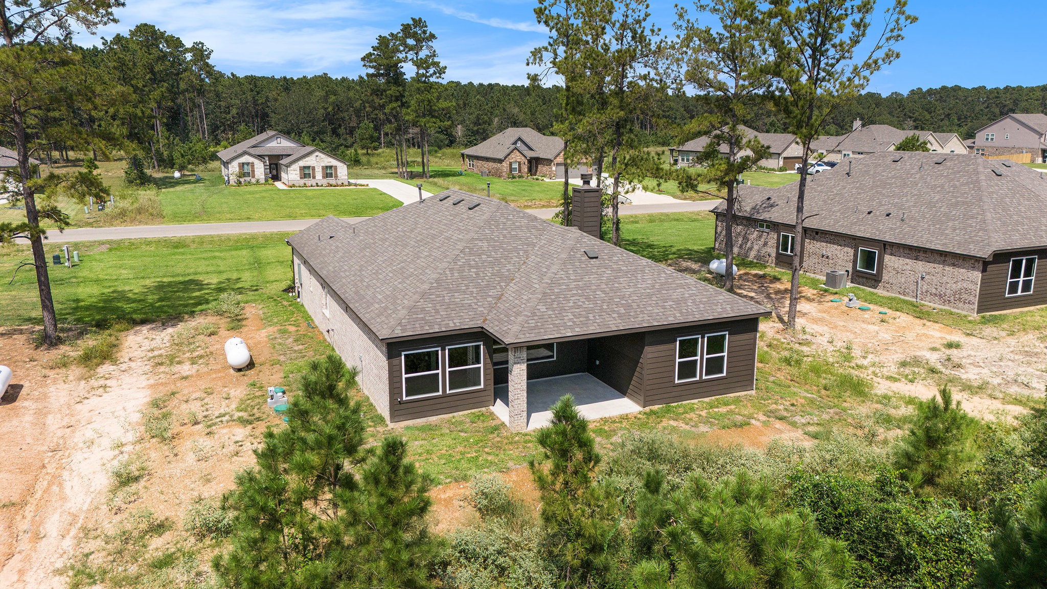 13348 Wichita Fall Trl Road Conroe, TX 77303 - Photo 7 of 39