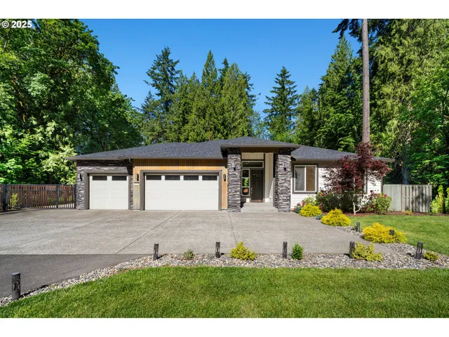 $1,150,000 | 16010 Northeast 152nd Avenue, Brush Prairie, WA 98606