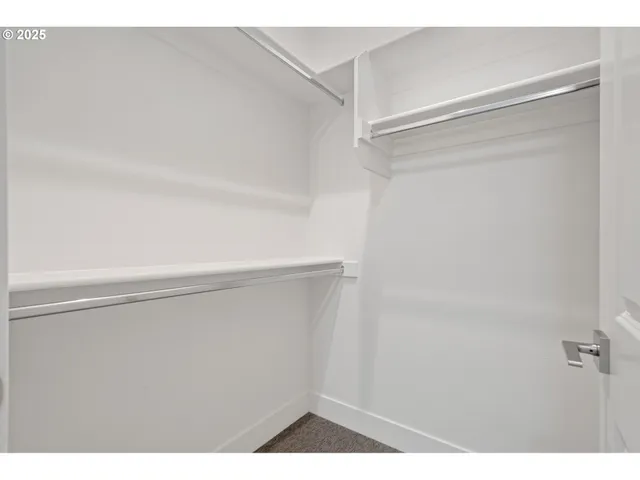 $1,150,000 | 16010 Northeast 152nd Avenue, Brush Prairie, WA 98606