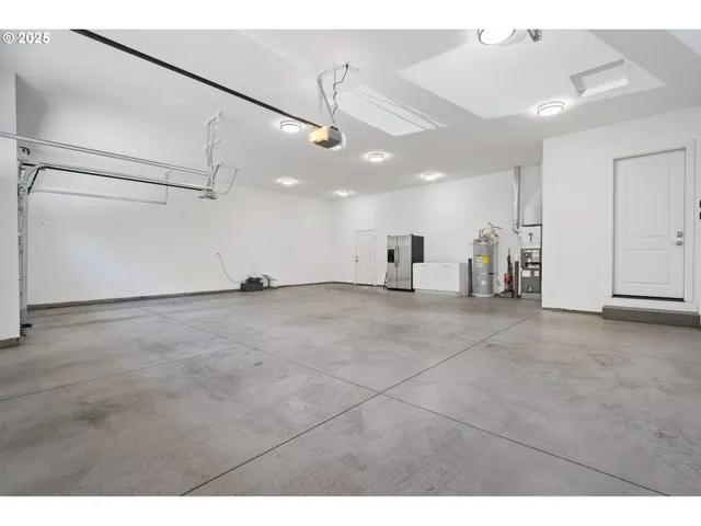 $1,150,000 | 16010 Northeast 152nd Avenue, Brush Prairie, WA 98606