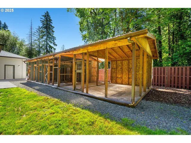 $1,150,000 | 16010 Northeast 152nd Avenue, Brush Prairie, WA 98606