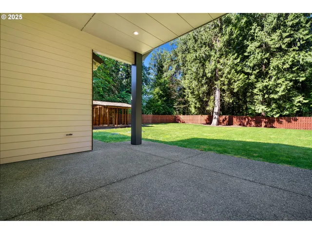 $1,150,000 | 16010 Northeast 152nd Avenue, Brush Prairie, WA 98606