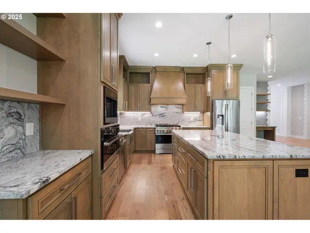 $1,150,000 | 16010 Northeast 152nd Avenue, Brush Prairie, WA 98606