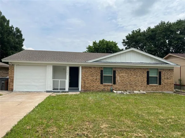 $1,995 | 507 Hilltop Lane, Wylie, TX 75098
