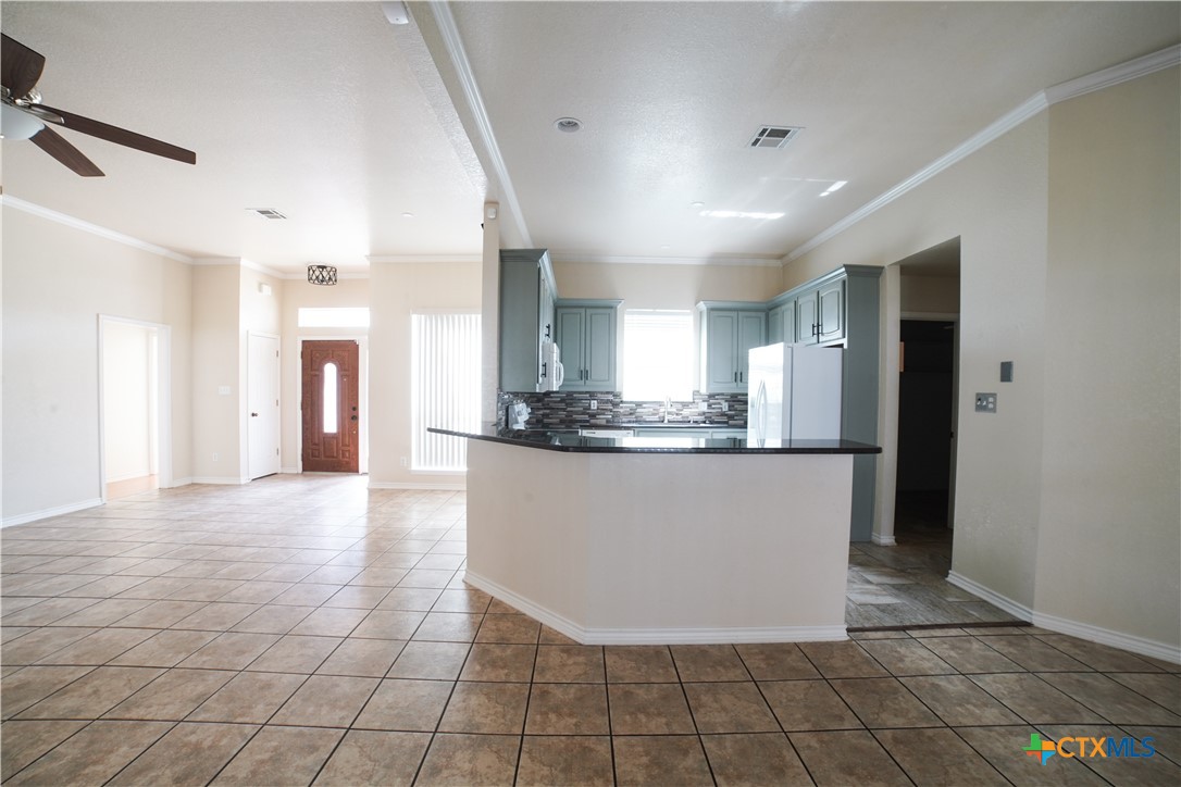 12818 Stonegate Trail Belton, TX 76513 - Photo 7 of 35