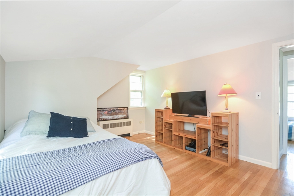 8 Hammond Road Natick, MA 01760 - Photo 18 of 24 Gallery Image 18