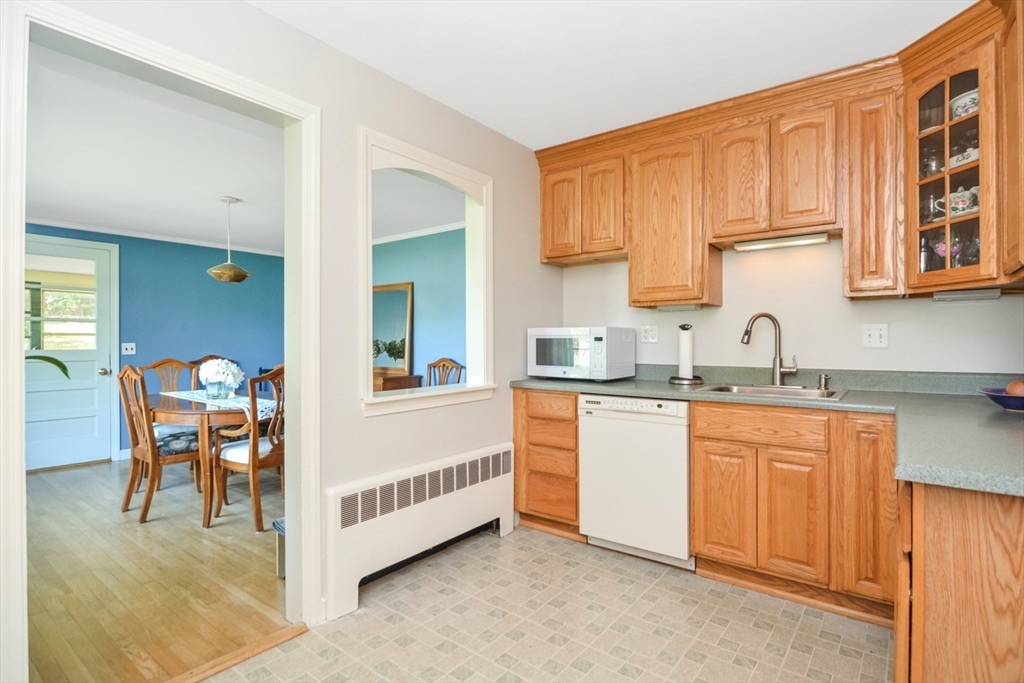 8 Hammond Road Natick, MA 01760 - Photo 7 of 24 Gallery Image 7