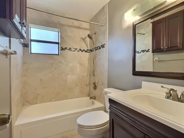 $2,500 | 3831 Cocoplum Circle, Unit 3592, Coconut Creek, FL 33063