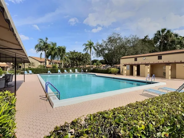 $2,500 | 3831 Cocoplum Circle, Unit 3592, Coconut Creek, FL 33063