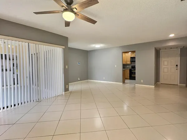 $2,500 | 3831 Cocoplum Circle, Unit 3592, Coconut Creek, FL 33063