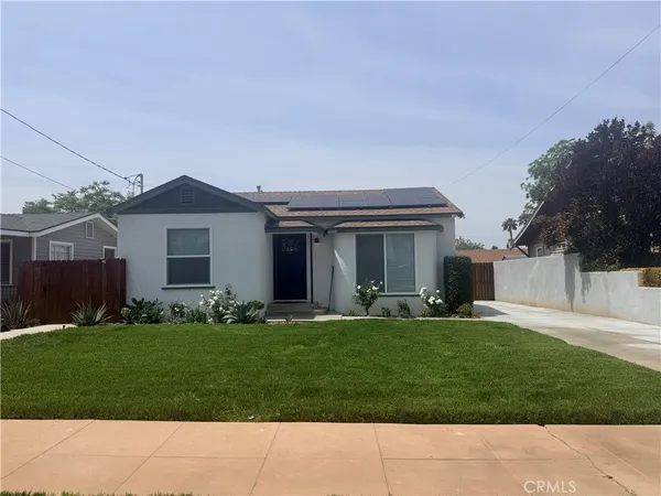 $3,250 | 3688 Taft Street, Riverside, CA 92503