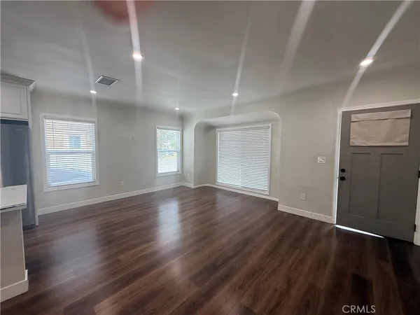 $3,250 | 3688 Taft Street, Riverside, CA 92503