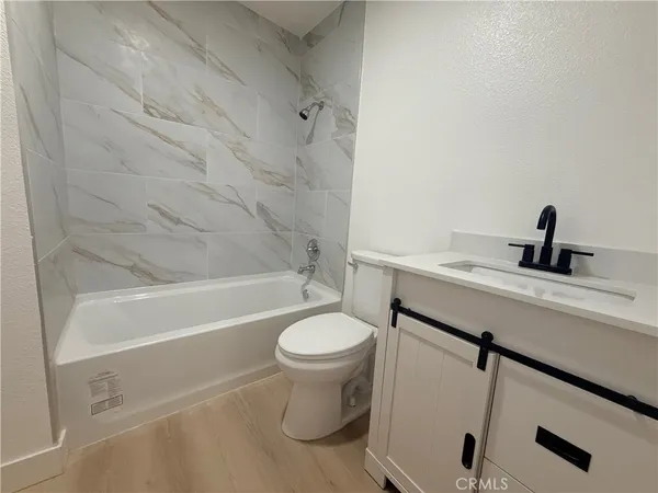 $3,250 | 3688 Taft Street, Riverside, CA 92503